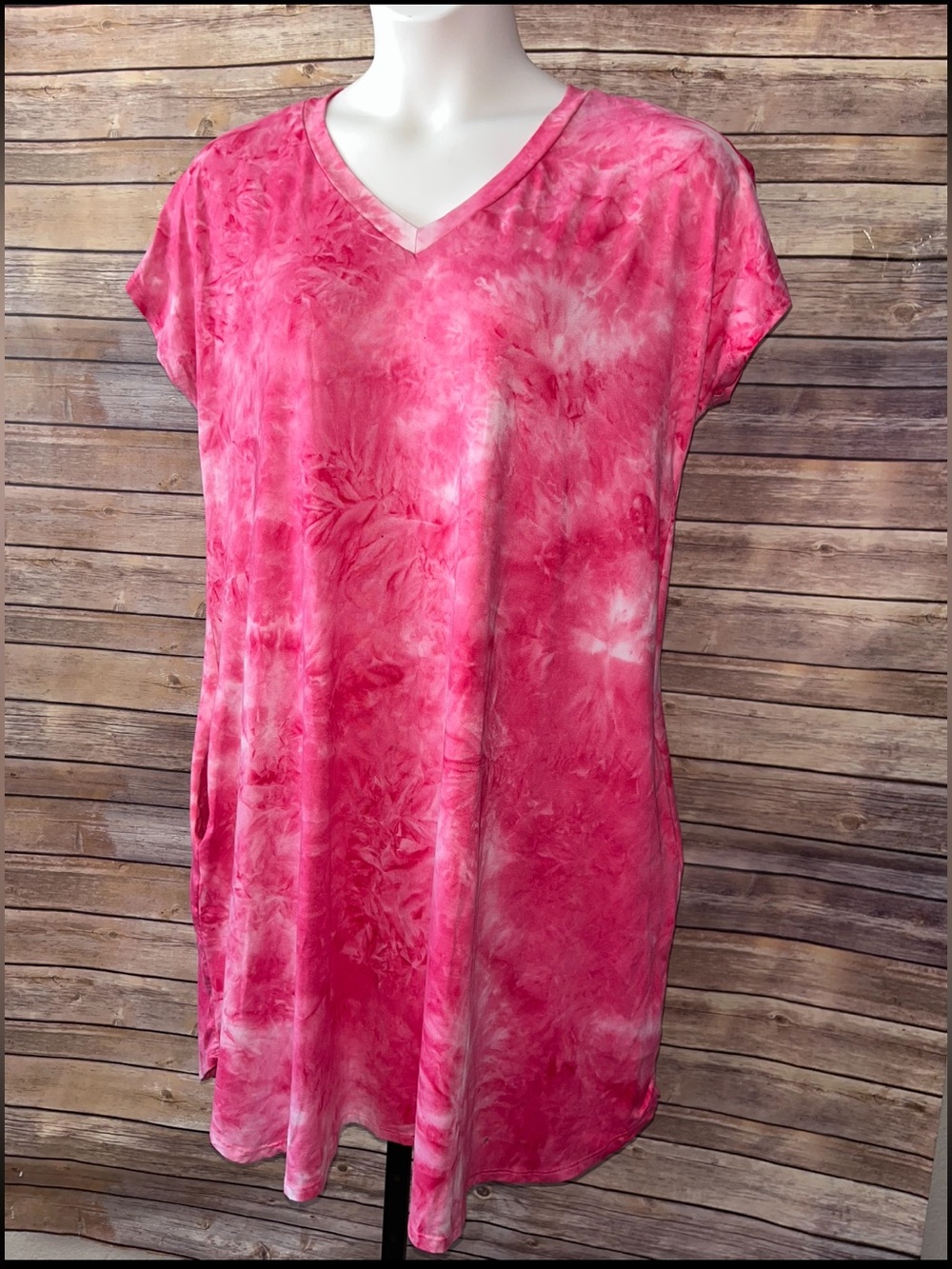 Women's Pink Tie-Dye V-Neck Tunic Top
Size fits 1X